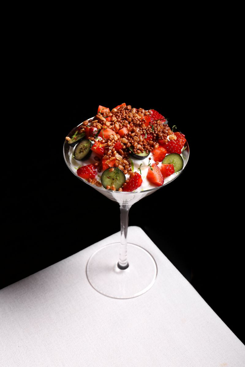 Espuma de yogurt con frutos rojos Espuma de yogurt con frutos rojos